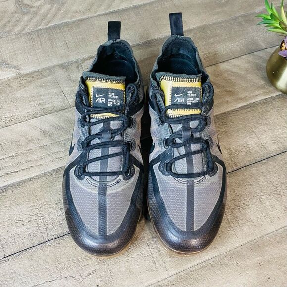 Nike Air VaporMax GS‎ Black Gold Women’s Size 8.5 - Picture 2 of 6